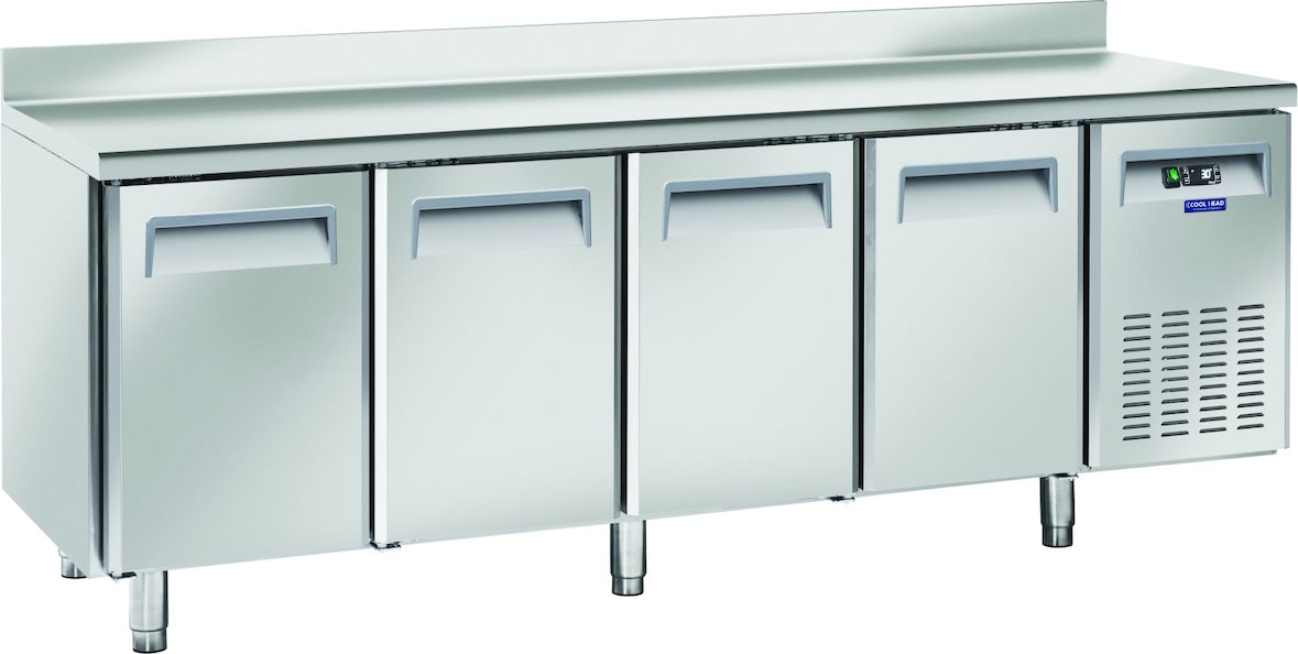 Cool Head Edelstahl-Kühltisch mit 4 Türen und Spritzschutz. Automatisches Auftauen. Temperatur -2°C/+8°C.  Maß cm 225x70x85/95 H. Kühlkopf QR4200