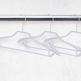 thumbnail of Relaxdays Anzugbügel, 10er Set, breite Schulterauflage, rutschfest gummiert, Hosenstange, Haken, Kleiderbügel, hellgrau