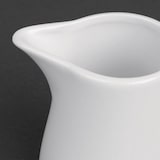 thumbnail of Lot de 6 pots à lait 212 ml en porcelaine blanche
