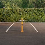 thumbnail of Relaxdays Absperrpfosten, klappbar, Stahl, Parkplatz Absperrung, H: 65 cm, abschließbar, Parkpfosten eckig, gelb/schwarz