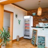 thumbnail of METRO Professional Frigorifero per bevande GSC2360C, 62 x 64.6 x 193.5 cm, 347 L, bianco