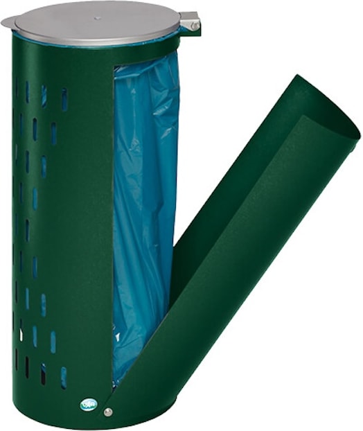 Ein grüner Mülleimer mit einem blauen Müllbeutel.