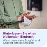thumbnail of Tork Xpress compressed soft multifold papieren handdoekjes Wit H2, Advanced, 2-laags, M-vouw, absorberend, 6 × 200 tissues, 600454