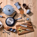 thumbnail of BERGNER - Pfannen Ø20/24cm aus Gusseisen geeignet für Induktion mit Set aus 3 Küchenmessern Edelstahl