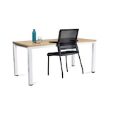 thumbnail of Cadeira cantilever Rocada com encosto em malha 938M. Assento estofado azul.