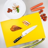 thumbnail of Tabla de corte Hygiplas estándar de polietileno en color amarillo para aves de corral