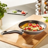 thumbnail of STONELINE® Bratpfanne 20 cm, Aluguss antihaftbeschichtete Pfanne, Backofen und Induktion geeignet