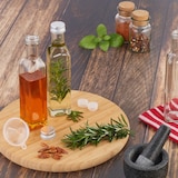 thumbnail of Relaxdays Flaschen zum Befüllen, 10er Set, leere Glasflaschen, für Likör, Öl, Saft, Schnapsflaschen, 250 ml, transparent