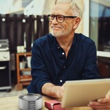 thumbnail of Relaxdays Windaschenbecher, Klappdeckel, draußen & drinnen, rostfreier Edelstahl, runder Ascher, HxD: 5,5 x 11,5, silber