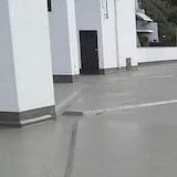 thumbnail of Membrana poliuretanica ibrida (Tabella RAL, 15l) - Resina per l'impermeabilizzazione di tetti, terrazze e ponti, ad alta resistenza