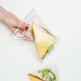 thumbnail of Bolsas con Cierre Hermético de Plástico Transparentes Ideales para Congelar Alimentos o Guardar Documentos - Ofituria (300 ud, 40x60 mm)