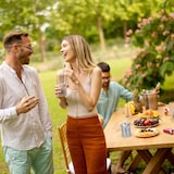 thumbnail of Relaxdays Aschenbecher mit Deckel, draußen & drinnen, HxD 8,5x7 cm, Windaschenbecher Edelstahl, Zigarettenhalter, silber