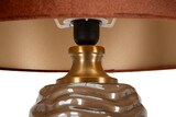 thumbnail of PRAGA GLAM Tischleuchte 45,5 x 45,5 x 79 cm – Wellenförmiger Goldglasfuß – Brauner Lampenschirm – E27-Fassung (40 W) – Luxuriöses Design