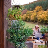 thumbnail of Relaxdays Hängekorb 3er Set, Kokos, Blumenampel mit Kette, 35 cm Durchmesser, je Pflanzenhalter 10 Liter Volumen, braun