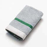 thumbnail of WellHome - Badetuch-Set (70 x 140 cm + 30 x 50 cm + 50 x 90 cm) 450 g/m², 100 % Baumwolle