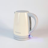 thumbnail of Hervidor de Agua de diseño con carga inalámbrica, base 360 giratoria, luz indicadora y ventana. MakeCuisine Loft Inspire Collection – Soft Cream