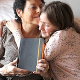 thumbnail of Rhodiarama Meeting Book A5+, 80 Blatt weiß 90g, mikroperforiert, mit Gummizugverschluss und Stiftschlaufe - Schwarz 117782C