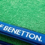 thumbnail of Benetton - Toalha 90x160cm feita de 100% algodão na cor verde.