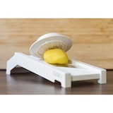 thumbnail of Universal-Gemüsehobel weiß