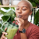 thumbnail of Relaxdays Trinkgläser 2er Set, Getränkebecher mit Deckel & Strohhalm, Limobecher 450 ml, Glasbecher Henkel, hellbraun