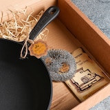 thumbnail of Koekenpan gietijzer - ø 28 x 6 cm - Gietijzeren pan voor alle warmtebronnen - Metalen handvat - PFAS vrij - Zwart