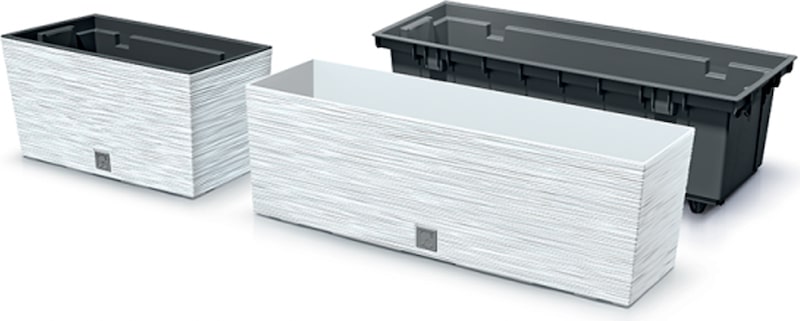 Drei rechteckige Pflanzgefäße, zwei weiß, eins schwarz.