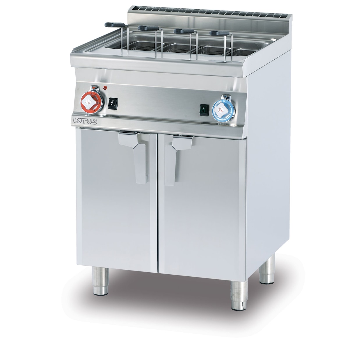 CUOCIPASTA GAS LT. 40. Rubinetto carico acqua con sfioratore e scarico a pavimento. Misure cm 60x 60x 90h. Modello CP-66G