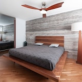 thumbnail of Ventilador Techo 54" 137Cm Con Luz Led