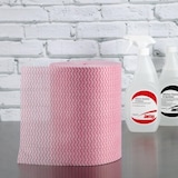 thumbnail of Multifunctionele antibacteriële doekjes rood | 200 stuks | 20% polyester en 80% viscose | 37x22cm