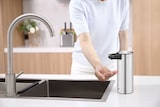 thumbnail of PROREGAL Stilvoller Flüssigseifenspender aus Edelsthal mit Touchless Bediensensor | 0,25 Liter, HxBxT 17,5x7x12cm | Edelstahl / Silber