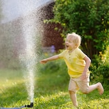 thumbnail of Relaxdays Sprühregner Garten, 5er Set, Klickstecker Anschluss, mit Erdspieß, Flächen bis 30 m², Sprinkler, schwarz