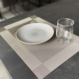 thumbnail of Intirilife 6x Platzset aus PVC in Grau - 45 x 30 cm - Tischset Tischmatte Untersetzer abwischbar hitzebeständig für Küche Esstisch