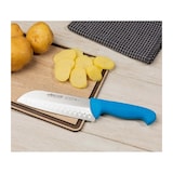 thumbnail of Arcos Cuchillo Santoku con Alveolos, Hoja de Acero Inoxidable NITRUM de 180 mm, Mango inyectado en Polipropileno, Color azul
