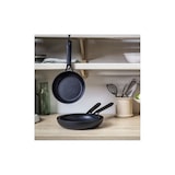 thumbnail of KitchenAid Classic Forged schwarz, Bratpfanne 24 cm, für alle Herdarten geeignet