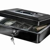 thumbnail of Master Lock CB-12ML Mittelgroße Geldkassette mit Münzeinsatz