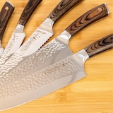 thumbnail of 3 Claveles Sakura - Juego Premium de 4 Cuchillos Acero Forjado con Hoja Martilleada