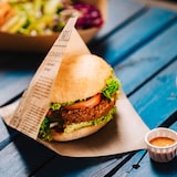 thumbnail of BIOZOYG 1000 Stück Hamburger-Tüten 16x16 cm Snacktüten Fastfood-Tüten in Zeitungspapier-Optik Burgerverpackung umweltfreundlich biologisch abbaubar