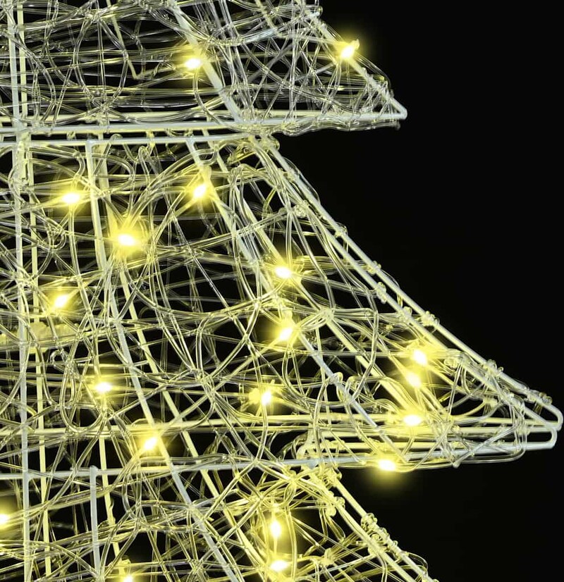 Ein dekorativer Weihnachtsbaum mit Lichtern.