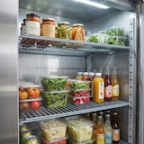 thumbnail of Romux® Kühlschrank mit 1 Tür 74 cm mit Umluftkühlung | Gastro Kühlschrank aus Edelstahl mit 650 L Kapazität - 3 Einlegeböden und 550 W