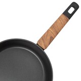 thumbnail of RESTO Mon Koekenpan 24 cm – Inductie Geschikt – Gerecycled Aluminium – 4-Laagse Anti-aanbaklaag – PFAS/PTFE Vrij – Professionele Frypan