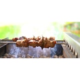 thumbnail of Barbacoa portuguesa 2 parrillas de 30cm + 3 pinchos + cesta + 6 pinchos de carbón giratorios sobre soporte con ruedas 1600x610x970