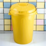 thumbnail of Cubo de basura con tapa 100 litros basurero amarillo asas de presión