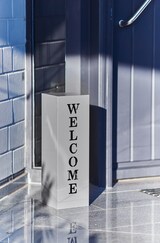 thumbnail of Gartenfreude Säule, Welcome, 16 x 16 x 50 cm, grau