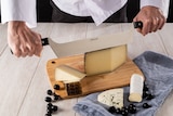 thumbnail of Arcos Cuchillo Corta Queso Profesional, Hoja de Acero Inoxidable NITRUM 290 mm, Mango de Polioximetileno (POM), Color Negro