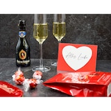 thumbnail of Geschenkset "von Herzen" | Geschenkkorb gefüllt mit Lindt Pralinen, Schokolade, Sekt & Grußkarte