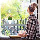 thumbnail of Relaxdays Balkon Hängetisch, klappbar, Balkontisch zum Einhängen, höhenverstellbar, HxBxT: 55x70x65 cm, Tannenholz, grau