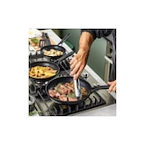 thumbnail of KitchenAid Classic Forged schwarz, Bratpfanne 24 cm, für alle Herdarten geeignet