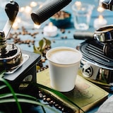 thumbnail of BIOZOYG 50 Stück kompostierbare Einwegbecher 150ml / 6oz Pappbecher, Trinkbecher, Wegwerfbecher, Getränkebecher, einwandig, weiß, kompostierbar