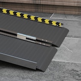 thumbnail of HOMCOM Rampa per Sedia a Rotelle Pieghevole in Alluminio Nero