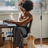 thumbnail of Ventilador de Pie Silencioso Blanco 25W | UNIVERSALBLUE